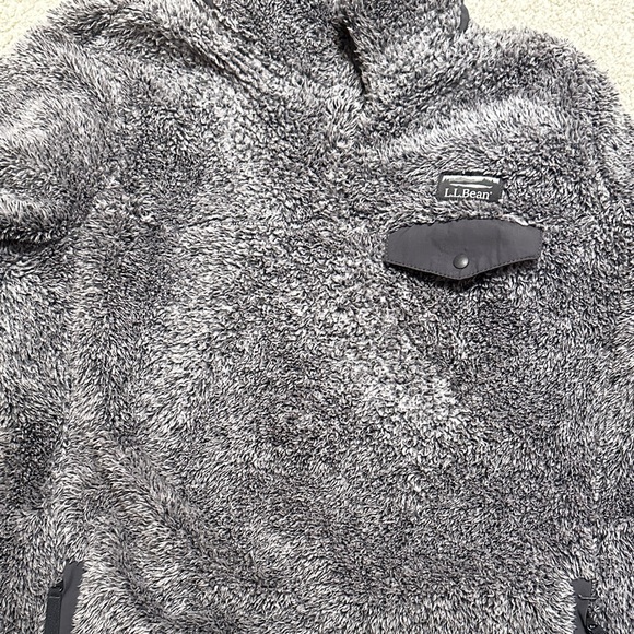 L.L.Bean Womens Size L Grey Hi-Pile Fleece Quarter Snap Button Plush Pullover - Picture 2 of 5